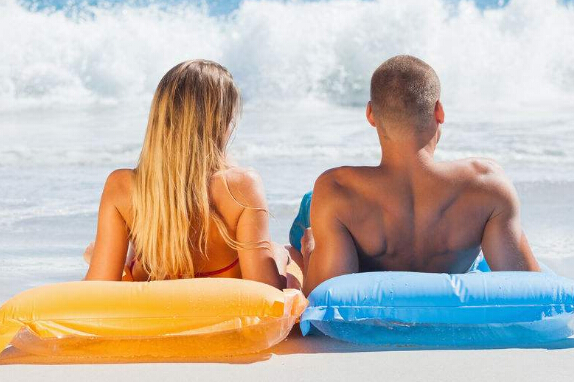 经常晒晒太阳能够增加探花视频在线正常值预防骨质疏松