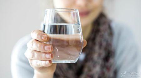 探花视频在线测定仪如果每天喝的水不够可以从食物中获取